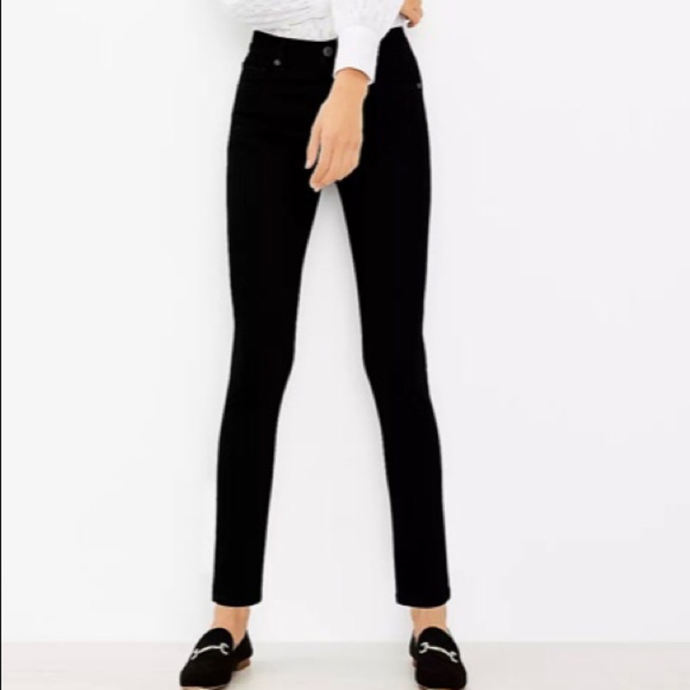 LOFT Modern Mid-rise Skinny Jean in Black